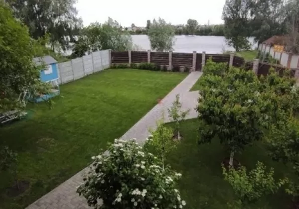 PHOTO-KIEVGRCP00010000-115939-95d83300