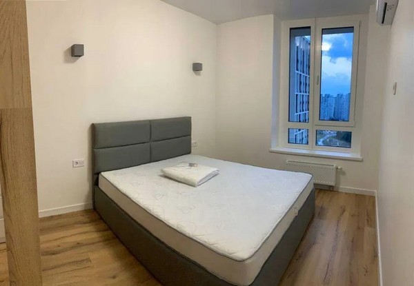 Квартира Киев Заречная