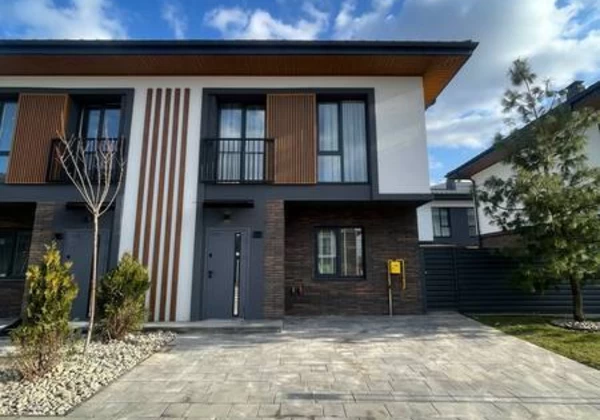 PHOTO-KIEVGRCP00010000-168591-550803eb