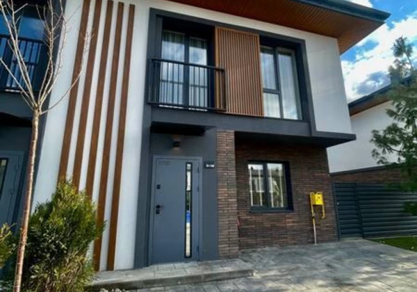 PHOTO-KIEVGRCP00010000-168591-8d270269